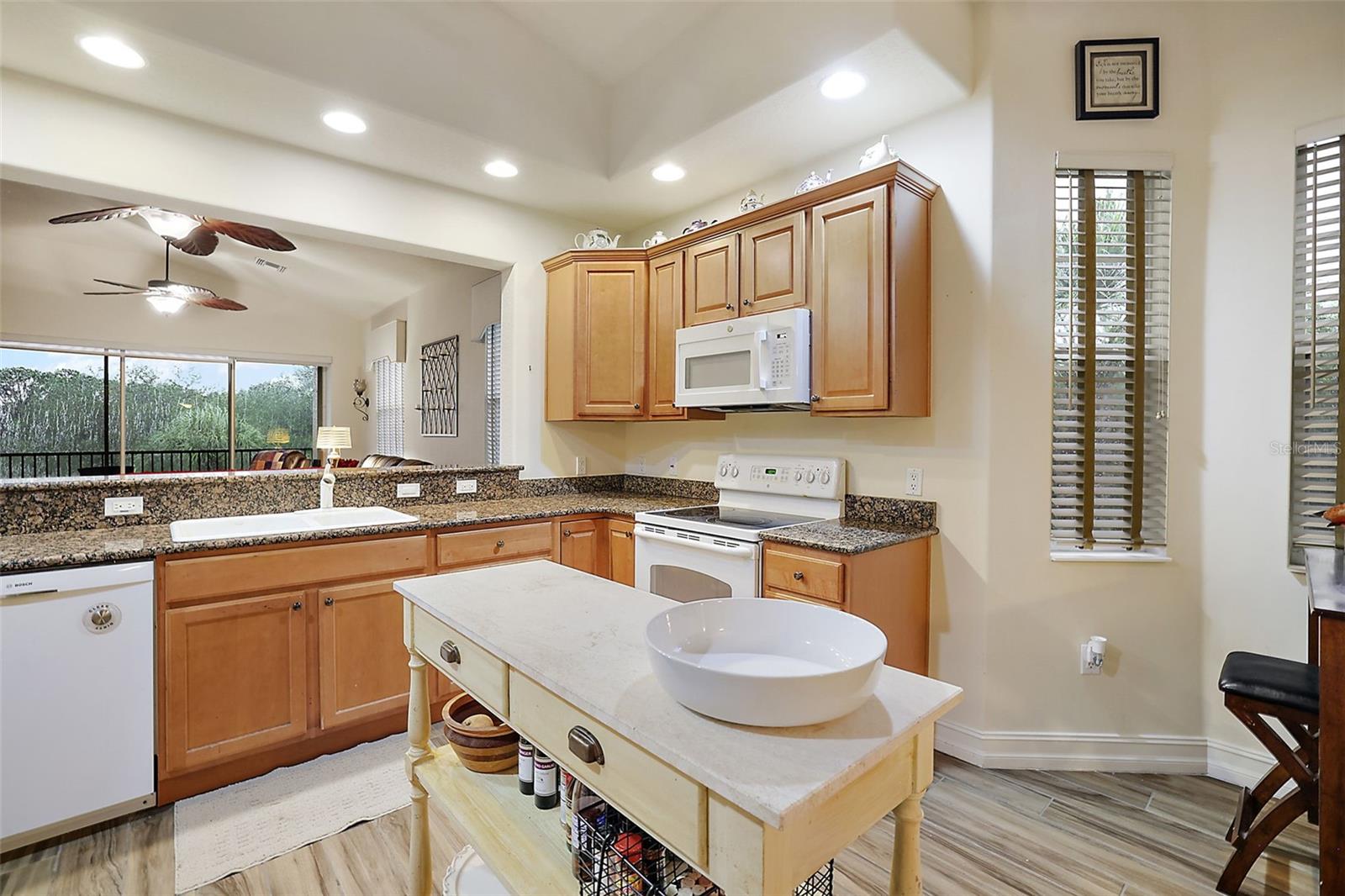 84 CAMINO REAL BLVD #84, HOWEY IN THE HILLS, FL, 34737