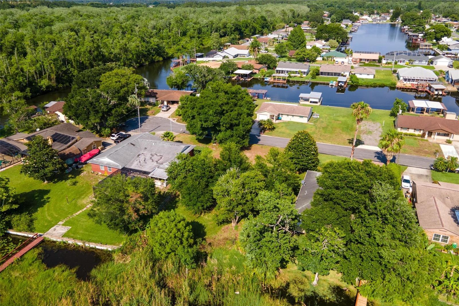 COUNTRY CLUB DR, TAVARES, FL, 32778