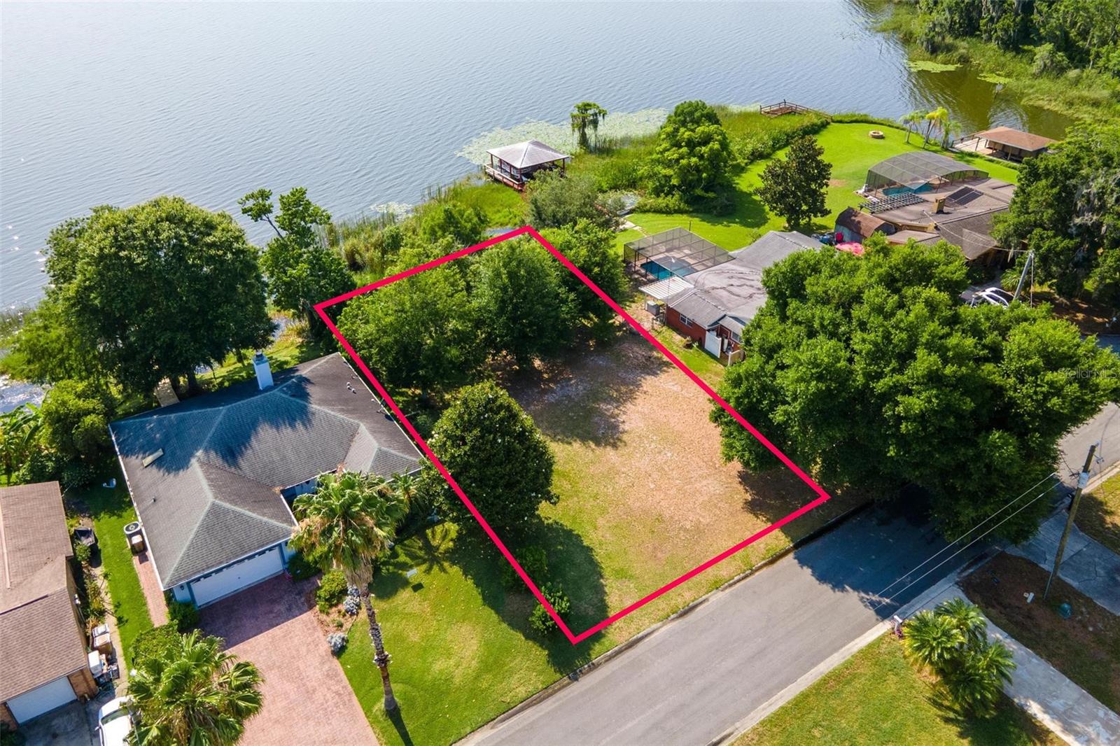 COUNTRY CLUB DR, TAVARES, FL, 32778