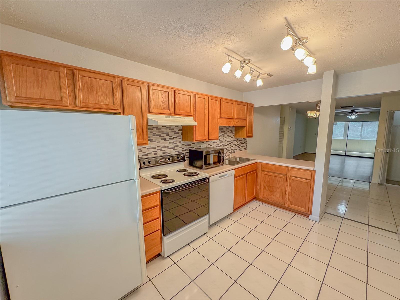 2710 SW 14TH DR, GAINESVILLE, FL, 32608