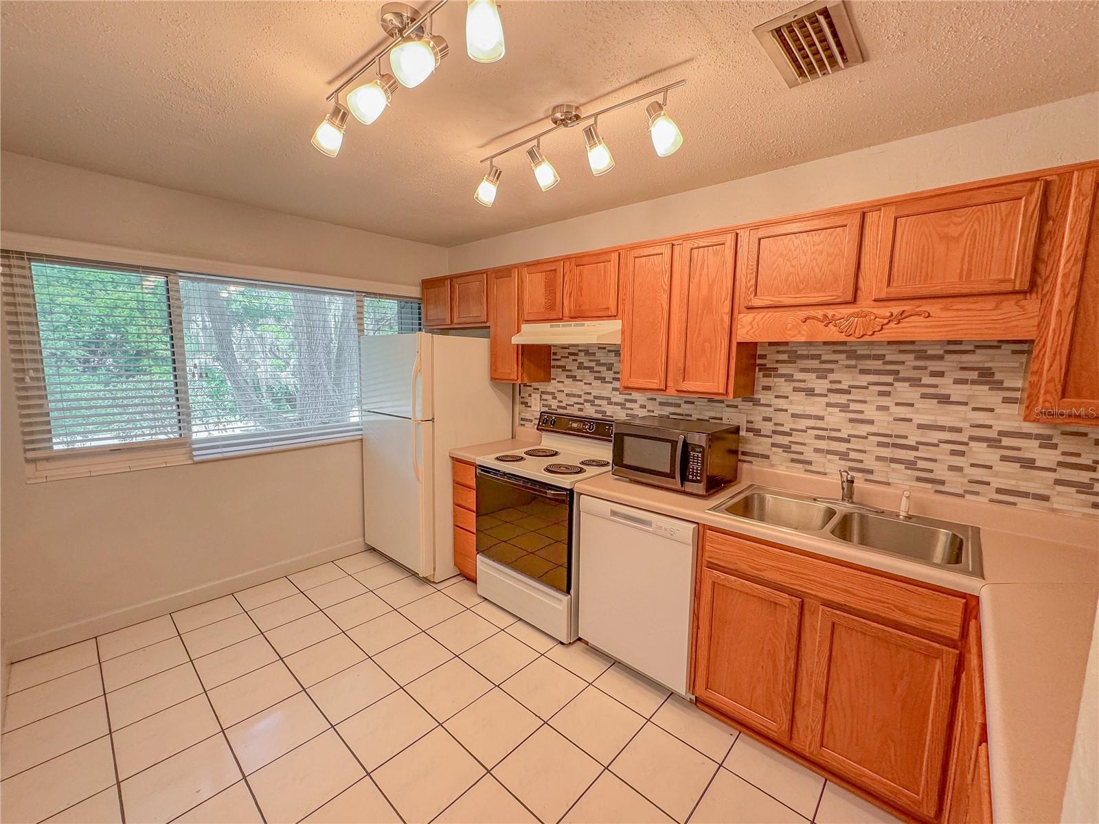 2710 SW 14TH DR, GAINESVILLE, FL, 32608