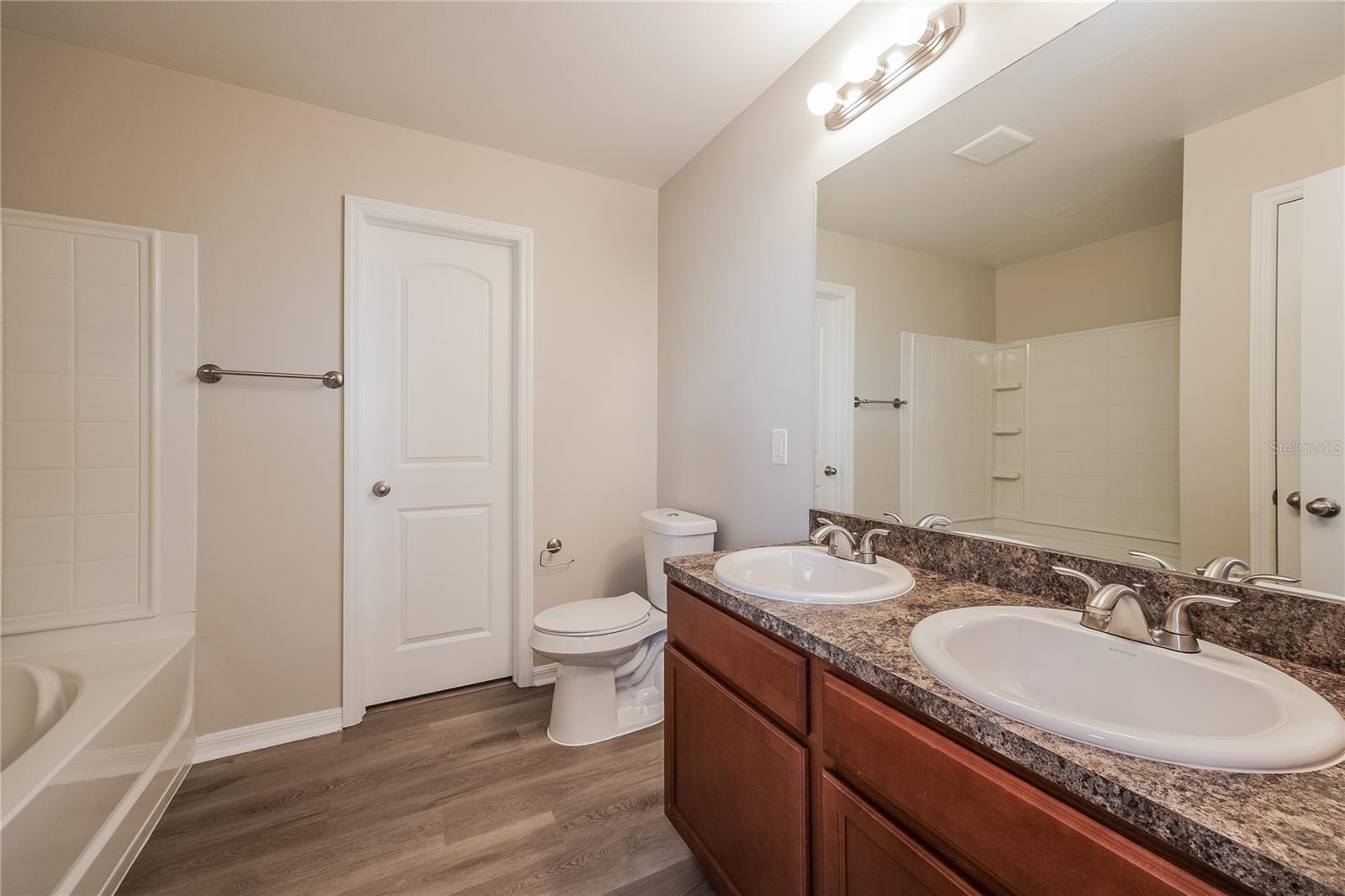 2739 NE 7TH AVE, CAPE CORAL, FL, 33909