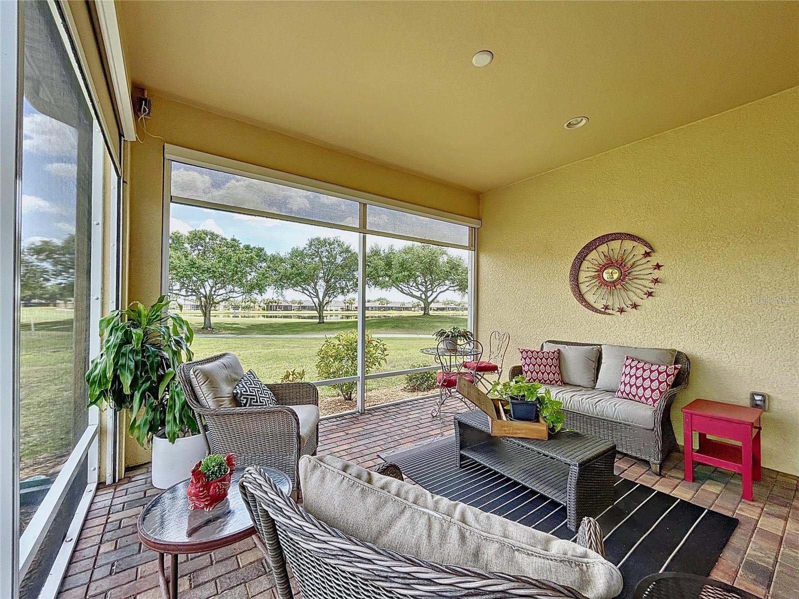 302 CRYSTAL DOWNS CT, SUN CITY CENTER, FL, 33573