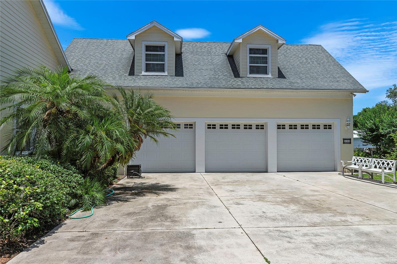 590 CRESCENT ST, UMATILLA, FL, 32784