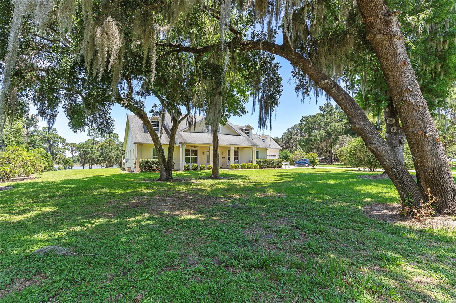 590 CRESCENT ST, UMATILLA, FL, 32784