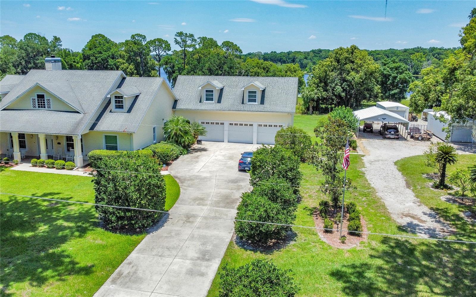 590 CRESCENT ST, UMATILLA, FL, 32784