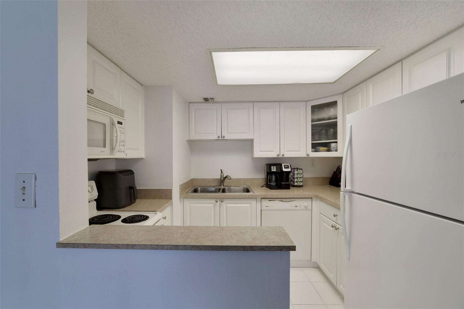 2700 OCEAN SHORE BLVD #211, ORMOND BEACH, FL, 32176