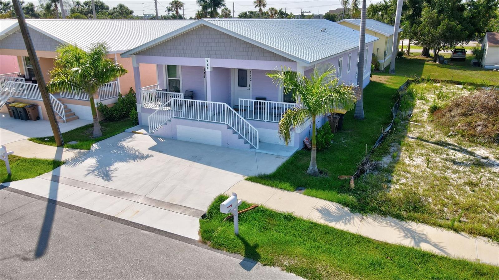 624 FITZHUGH AVE #111 & 112, PUNTA GORDA, FL, 33950