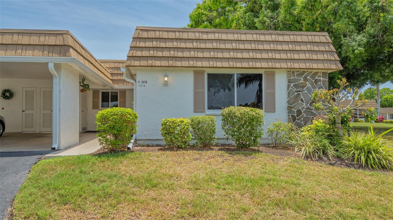 2016 RIVERBLUFF PKWY #V328, SARASOTA, FL, 34231