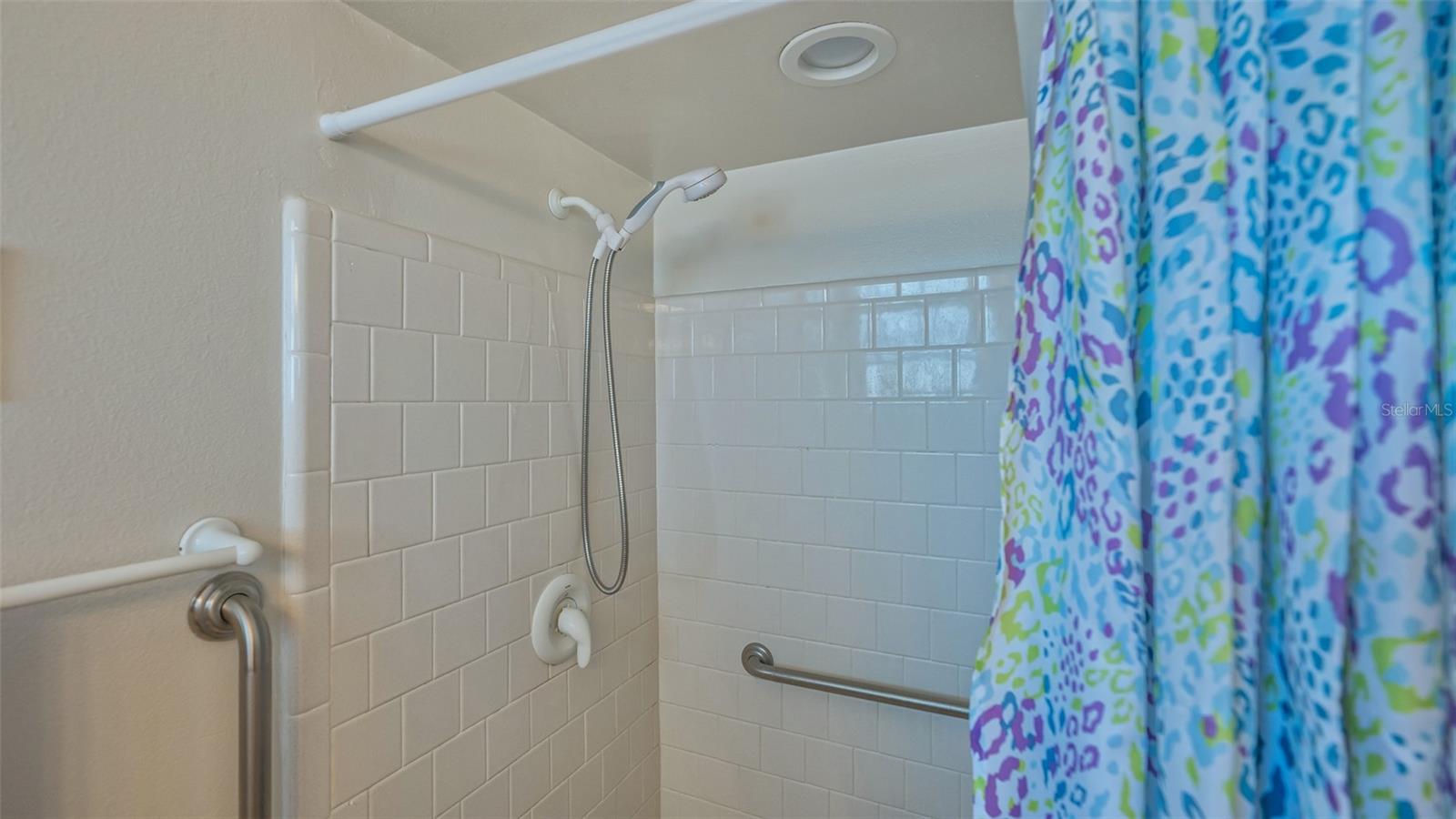 2016 RIVERBLUFF PKWY #V328, SARASOTA, FL, 34231
