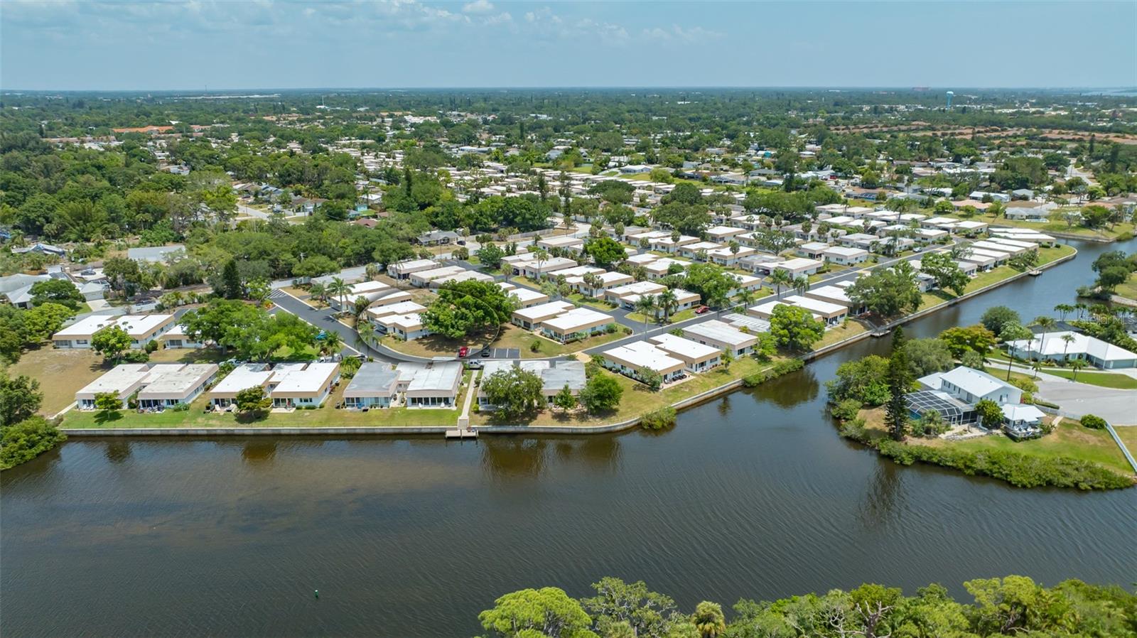 2016 RIVERBLUFF PKWY #V328, SARASOTA, FL, 34231