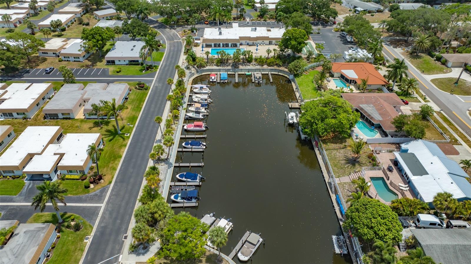 2016 RIVERBLUFF PKWY #V328, SARASOTA, FL, 34231