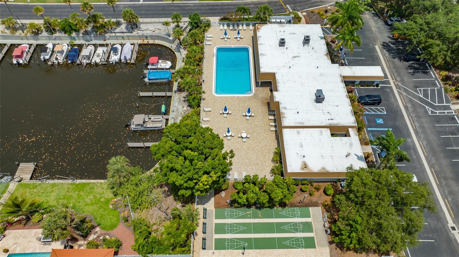 2016 RIVERBLUFF PKWY #V328, SARASOTA, FL, 34231