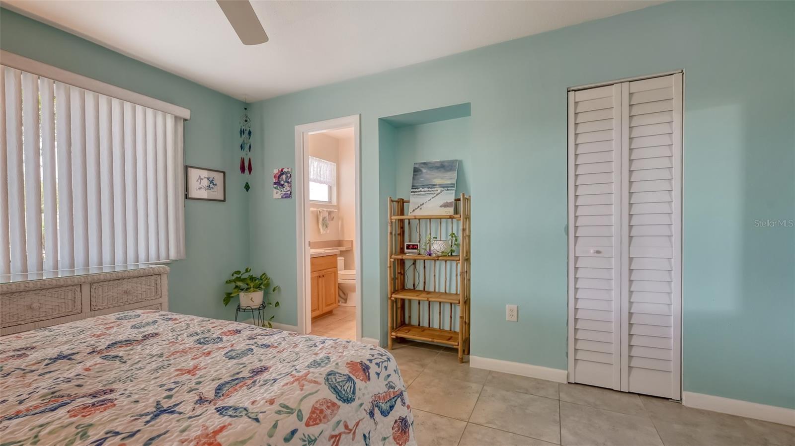 2016 RIVERBLUFF PKWY #V328, SARASOTA, FL, 34231