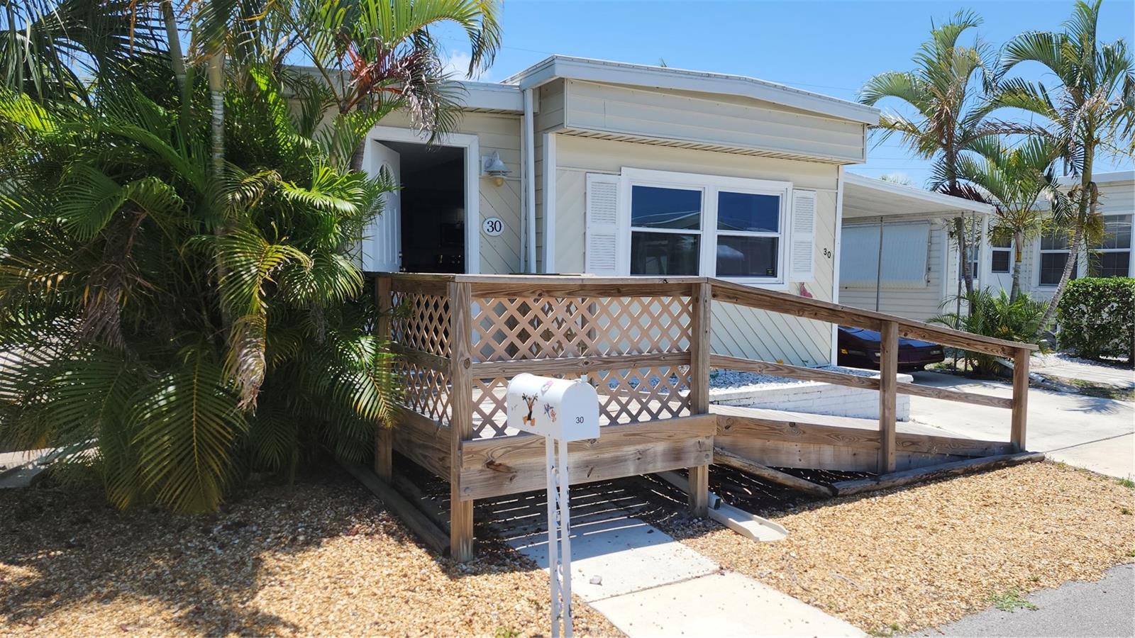 30 FLORES DR, PALMETTO, FL, 34221