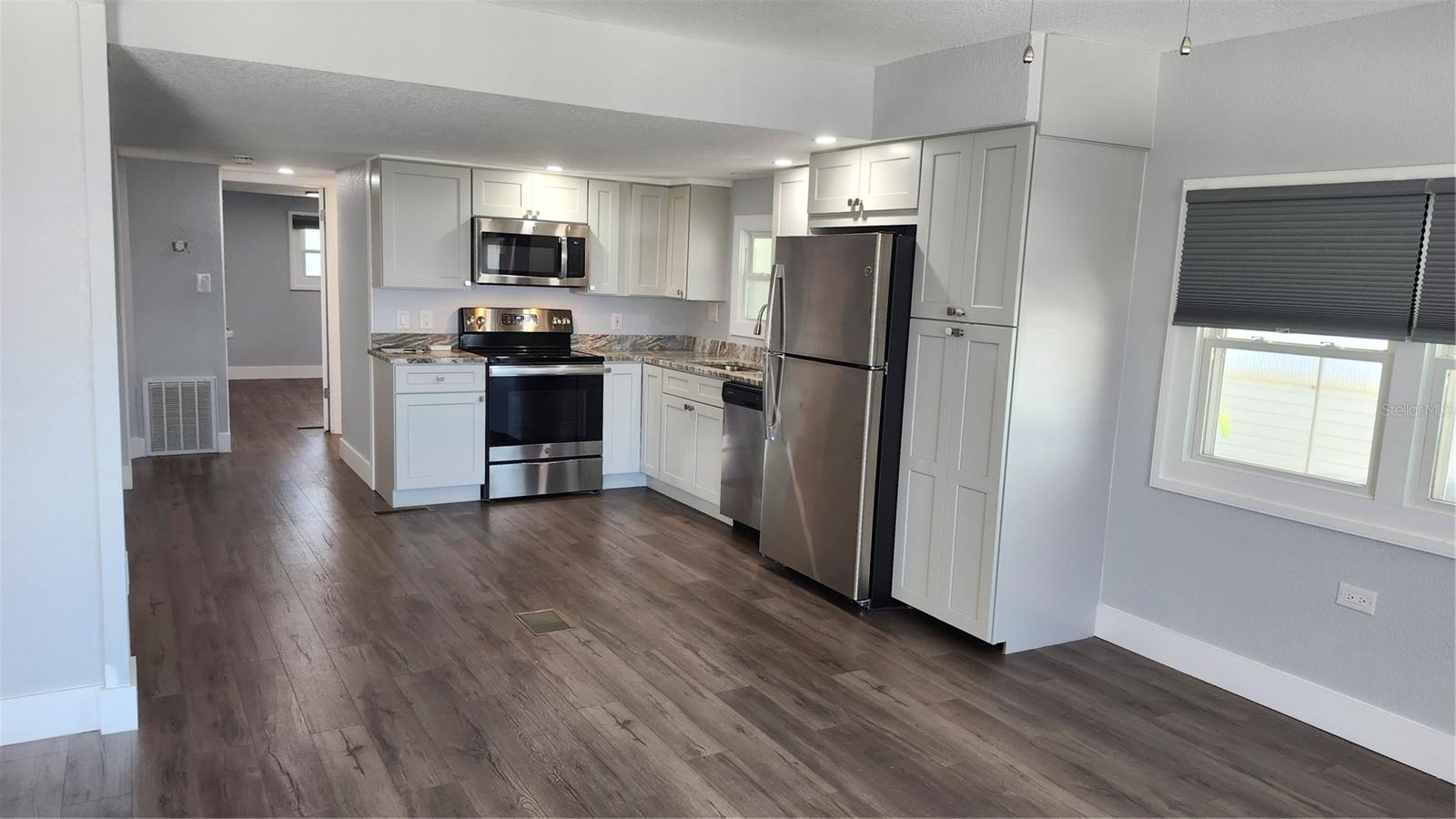 30 FLORES DR, PALMETTO, FL, 34221