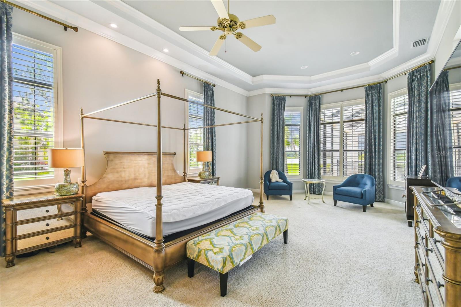 T3528010 Property Photo