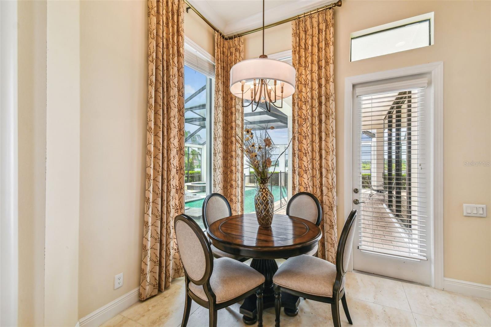 T3528010 Property Photo