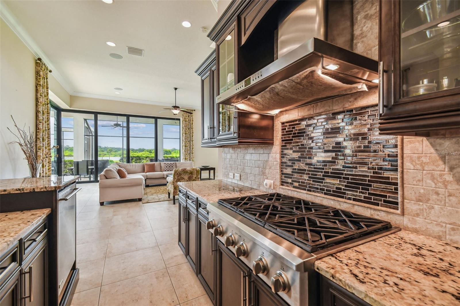 T3528010 Property Photo