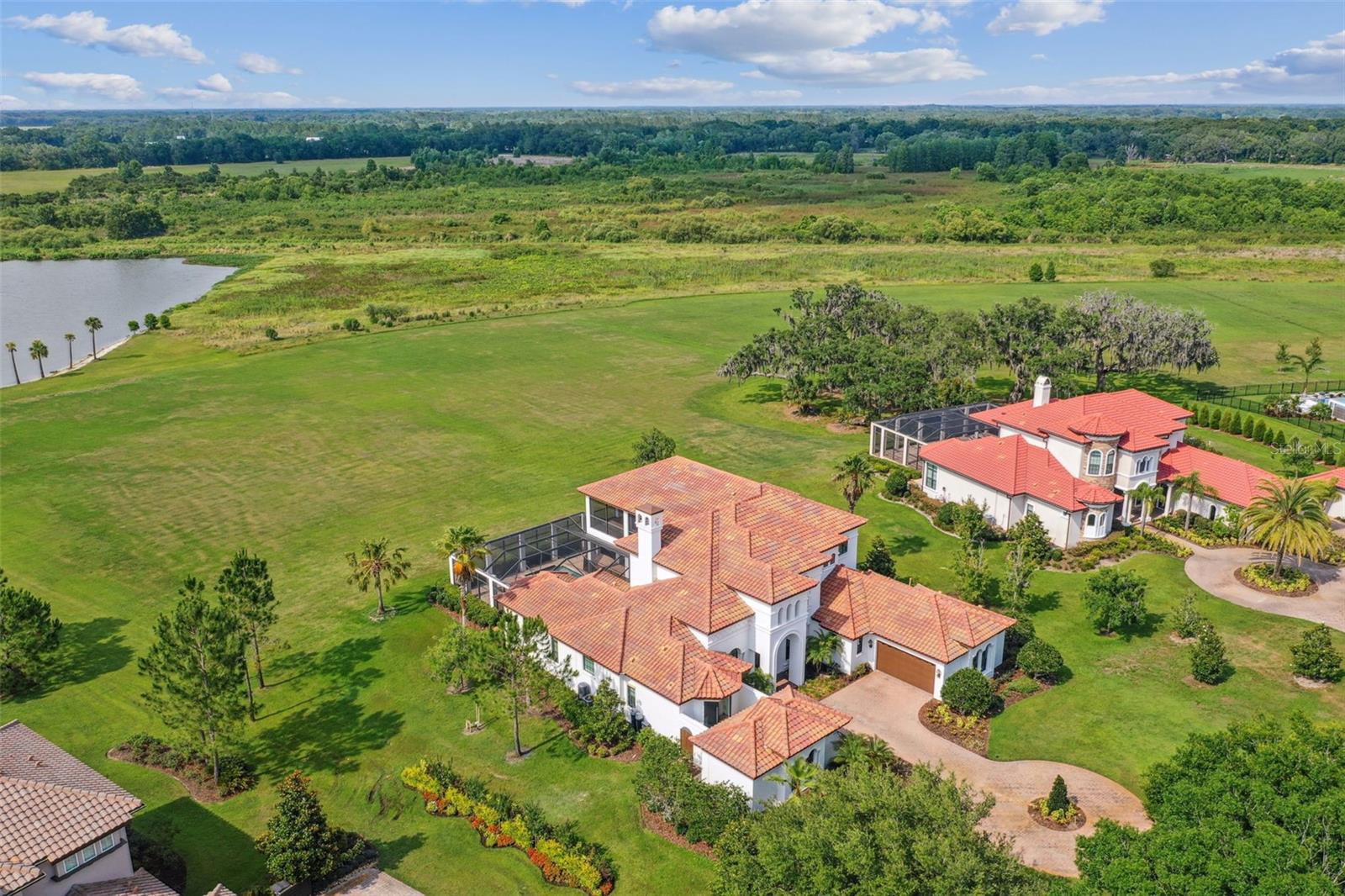 T3528010 Property Photo