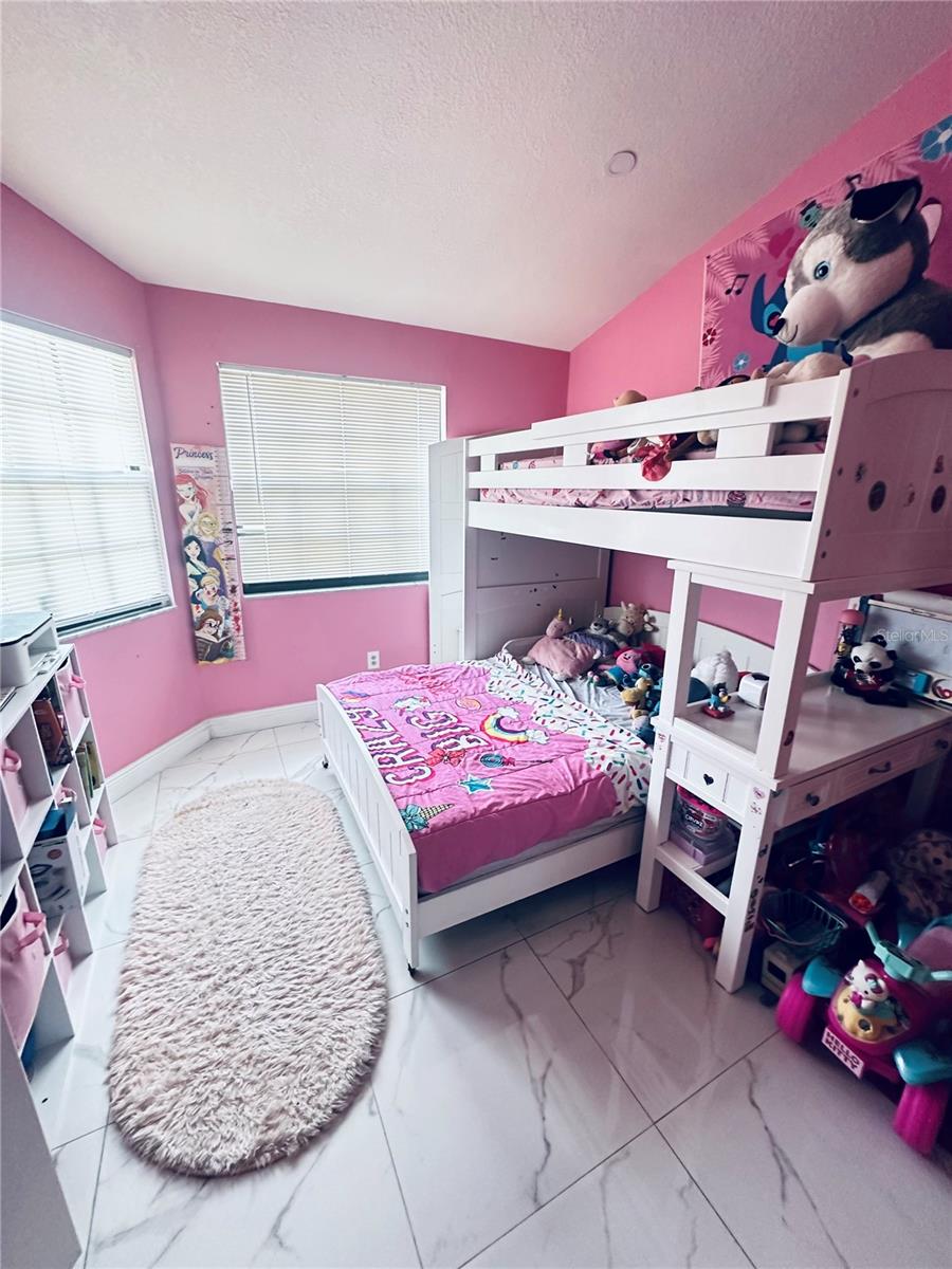 12534 CASTLE HILL DR, TAMPA, FL, 33624