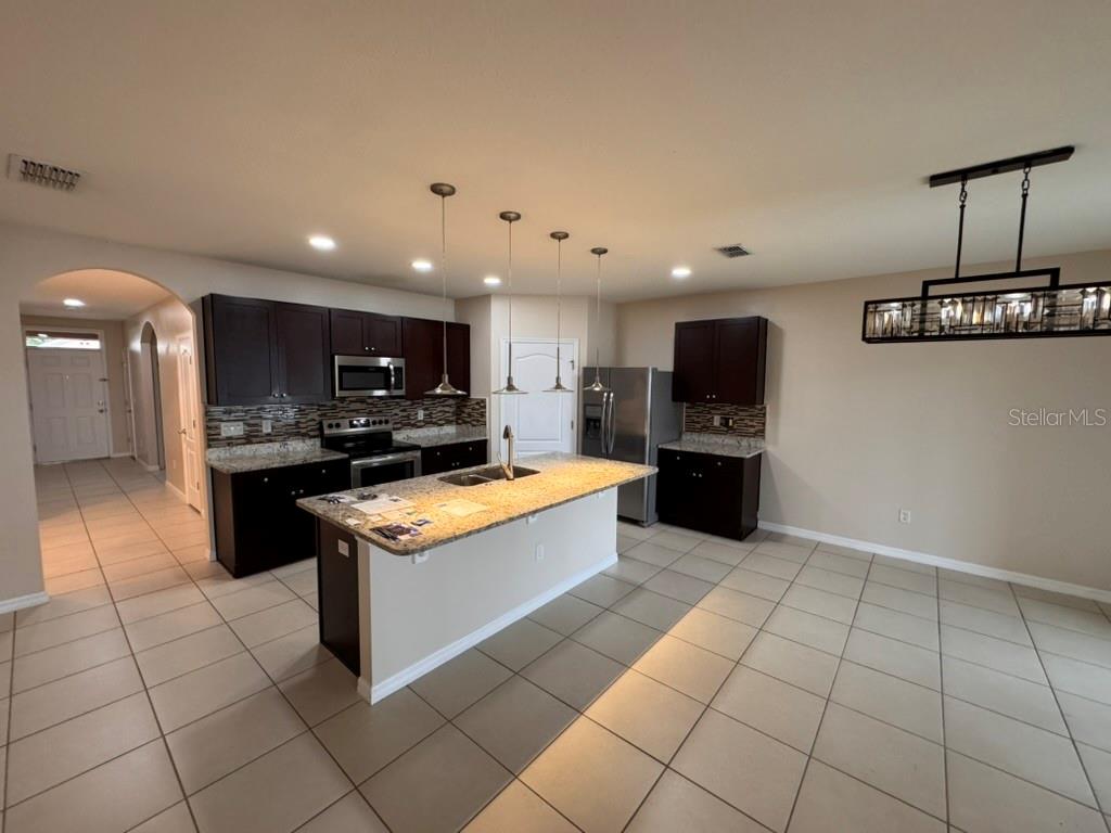 405 BRIAR PATCH LOOP, DAVENPORT, FL, 33896