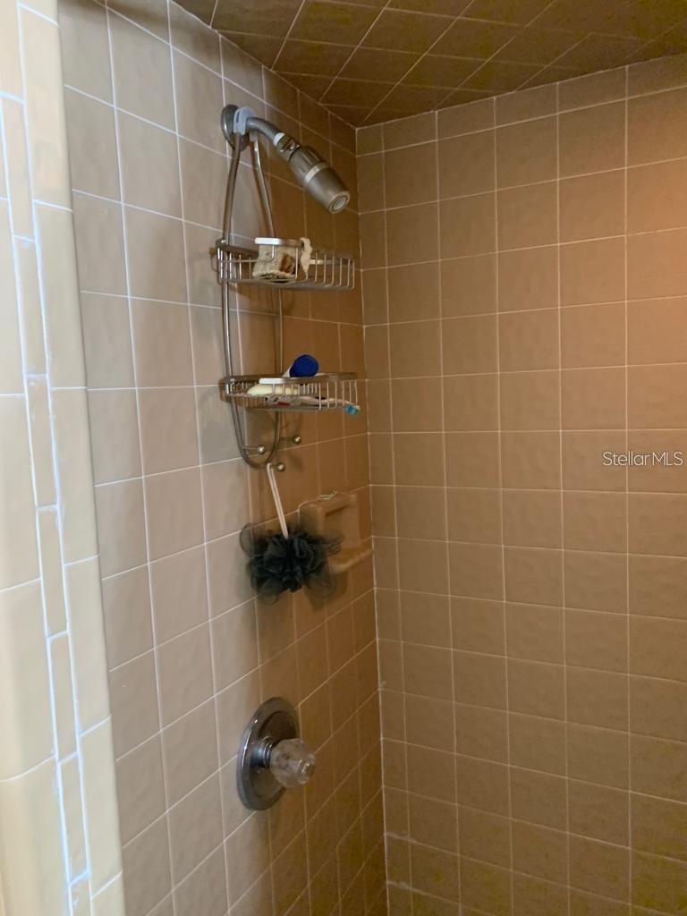 P4930502 Property Photo