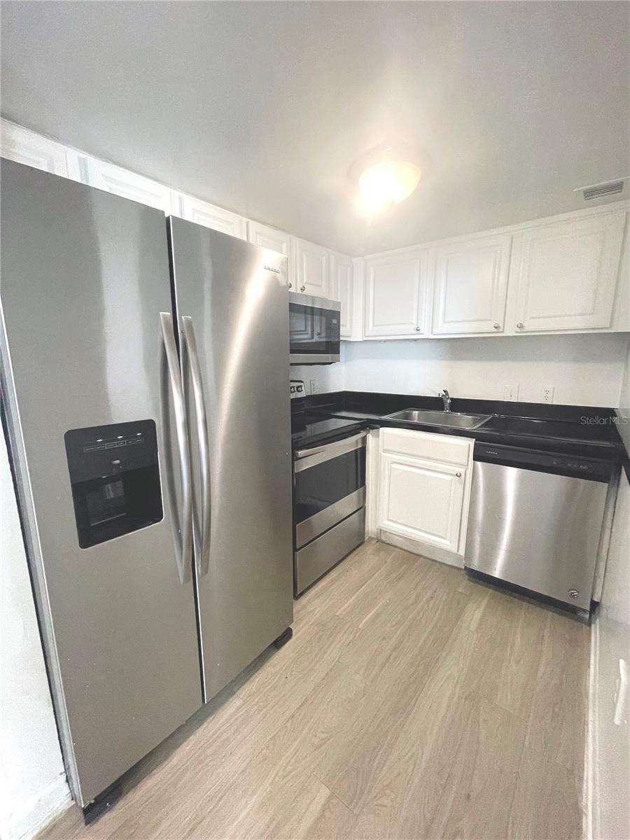 2551 N ALAFAYA TRL #98, ORLANDO, FL, 32826