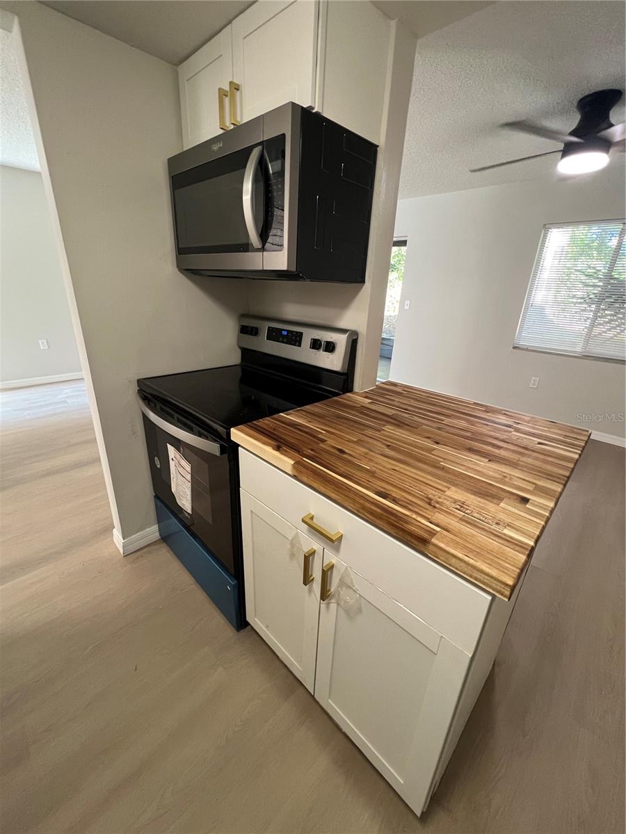 2611 PINE LAKE TER #B, SARASOTA, FL, 34237