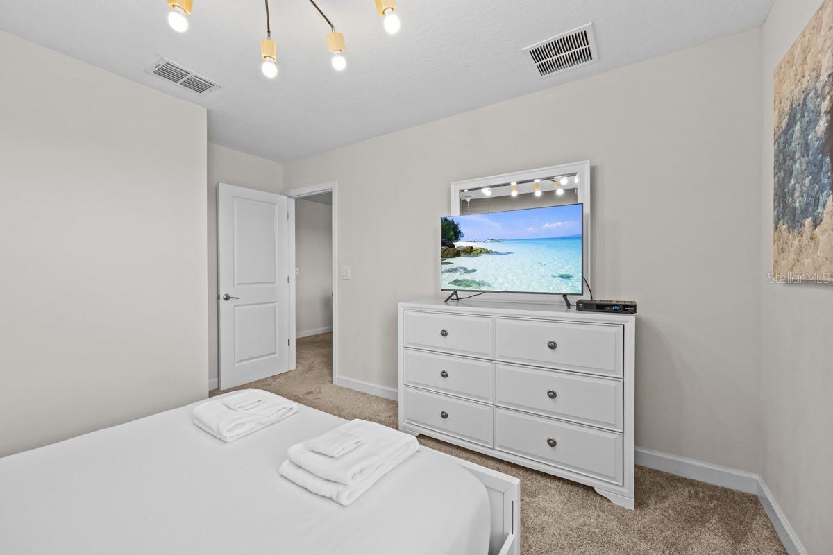 8822 INTERLOCKING CT, DAVENPORT, FL, 33896