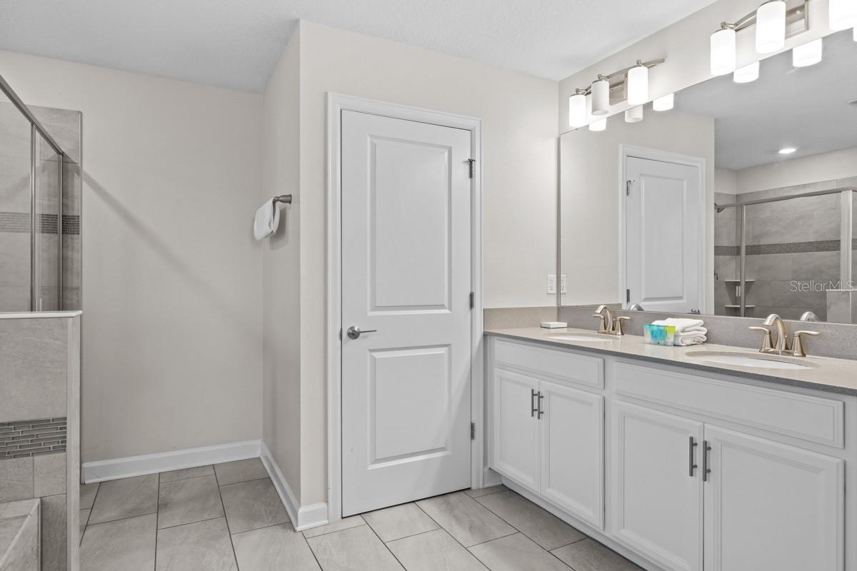 8822 INTERLOCKING CT, DAVENPORT, FL, 33896