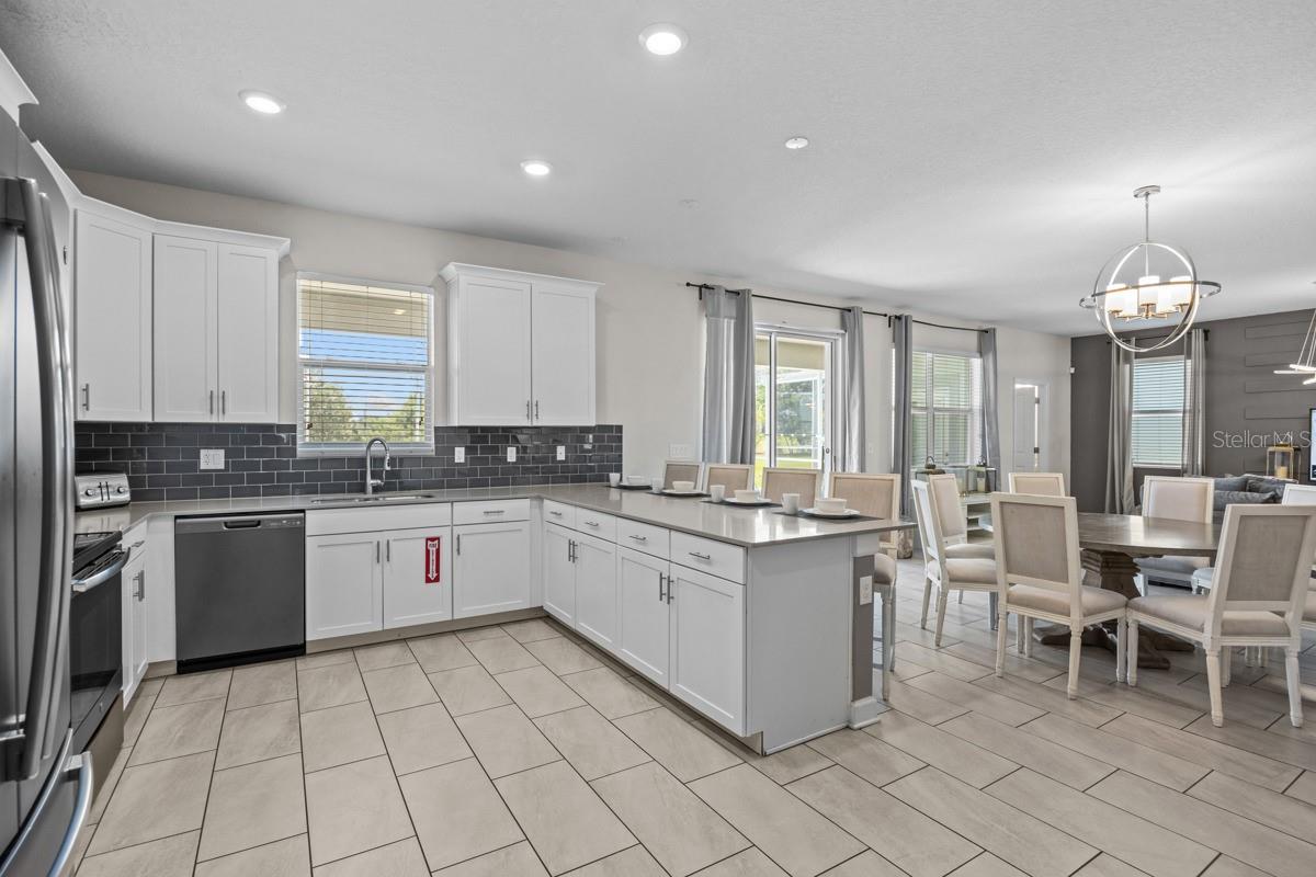 8822 INTERLOCKING CT, DAVENPORT, FL, 33896