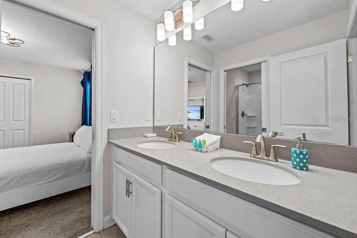 8822 INTERLOCKING CT, DAVENPORT, FL, 33896