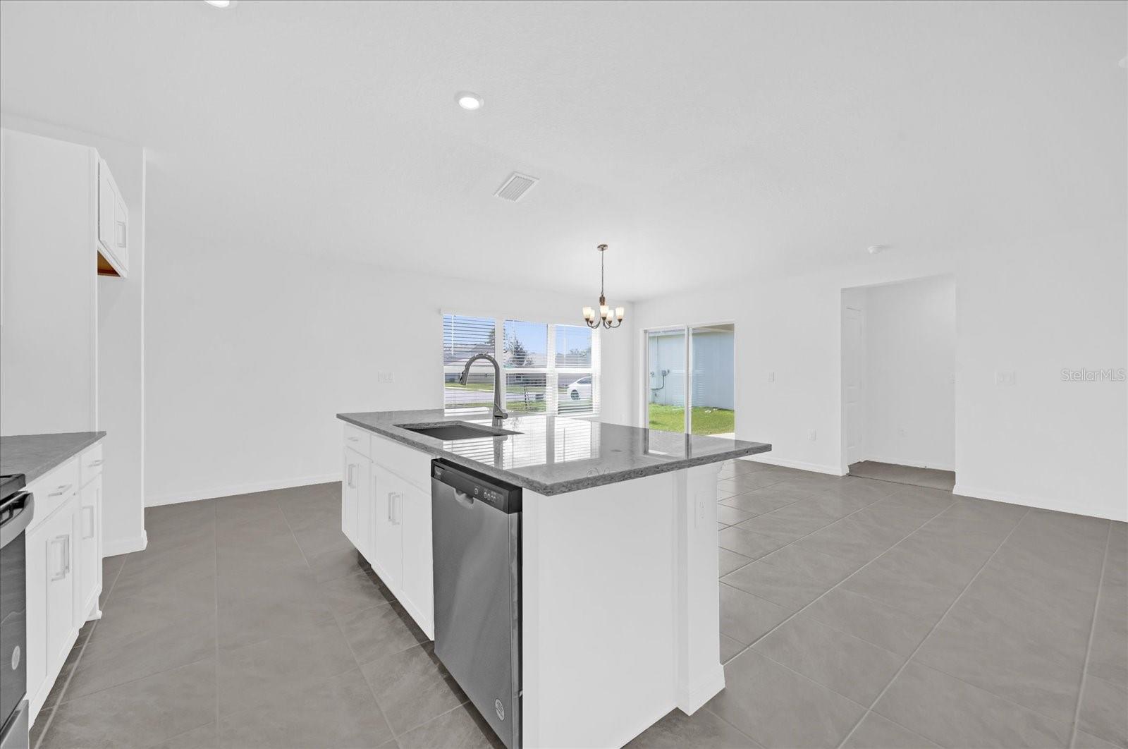 8620 CARIBBEAN PINE WAY, LAKELAND, FL, 33809