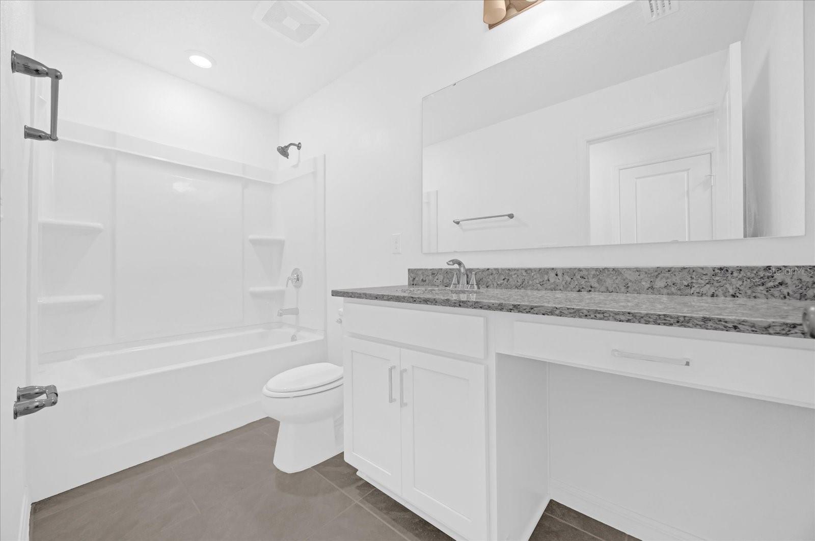 8620 CARIBBEAN PINE WAY, LAKELAND, FL, 33809