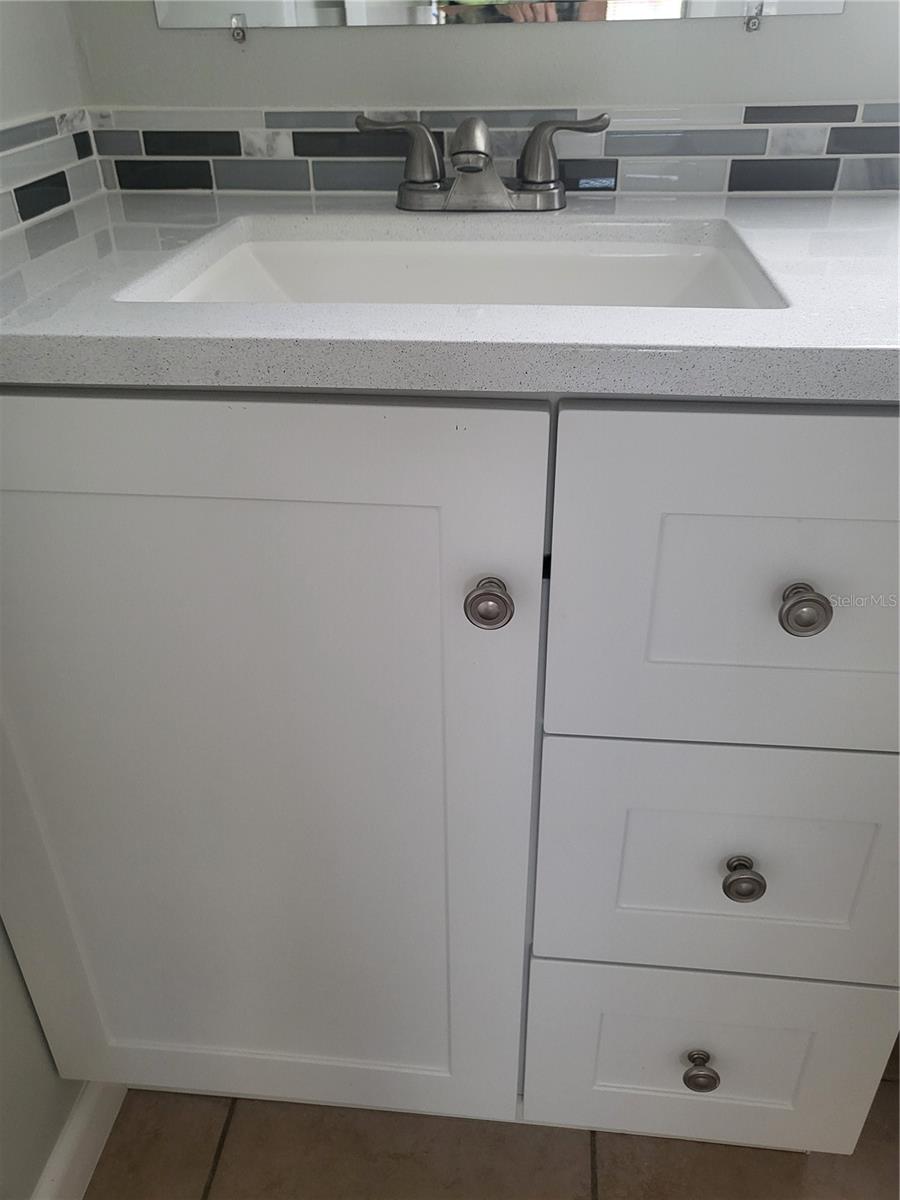 1100 E CAROLINE ST #115, TAVARES, FL, 32778