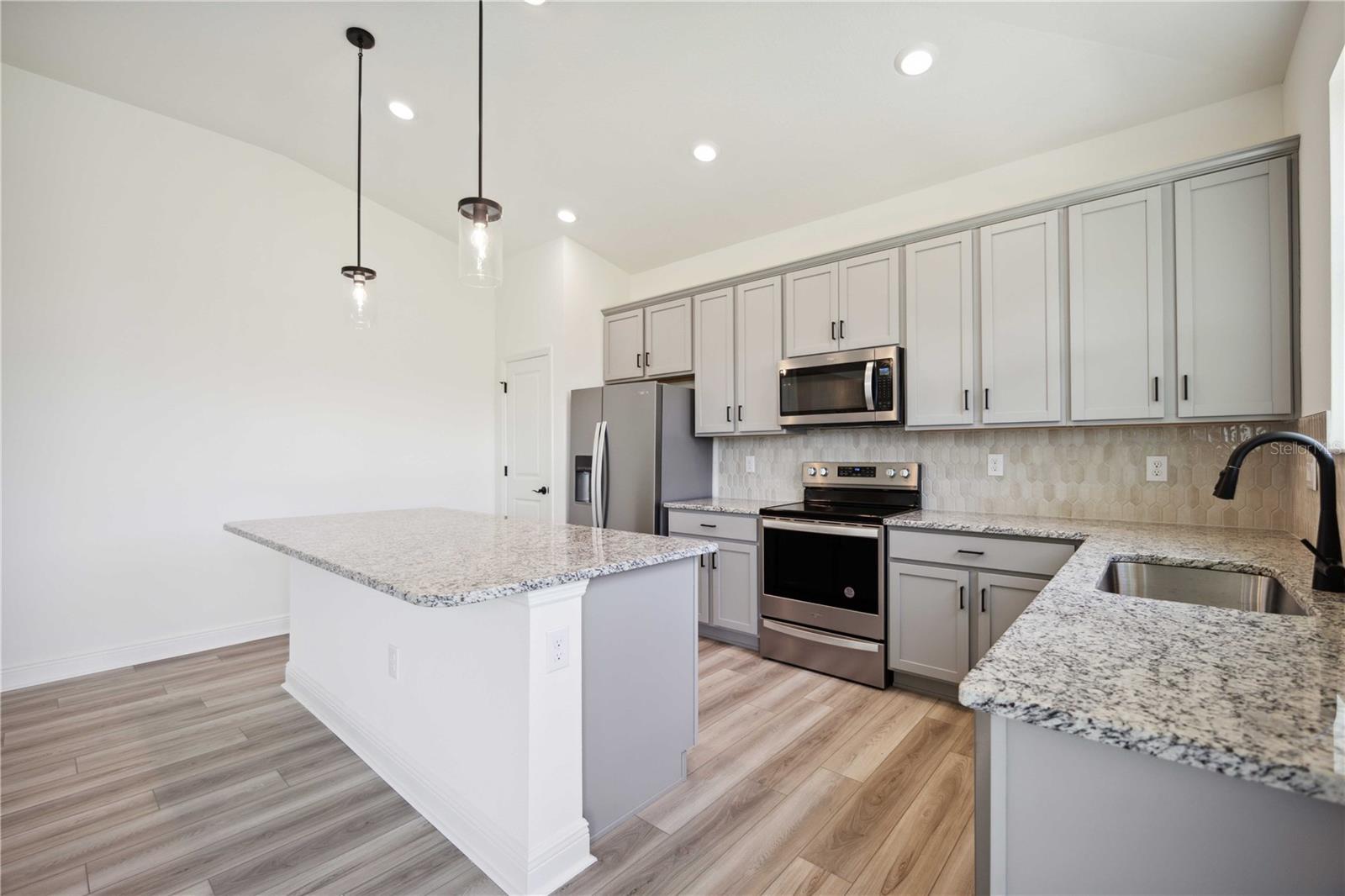 17310 GULF PRESERVE DR, FORT MYERS, FL, 33908