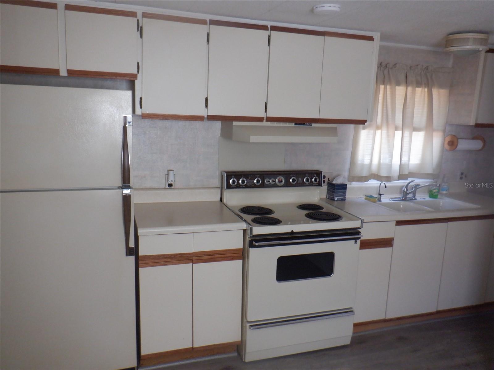 3600 KAUNA POINT DR, HOLIDAY, FL, 34691