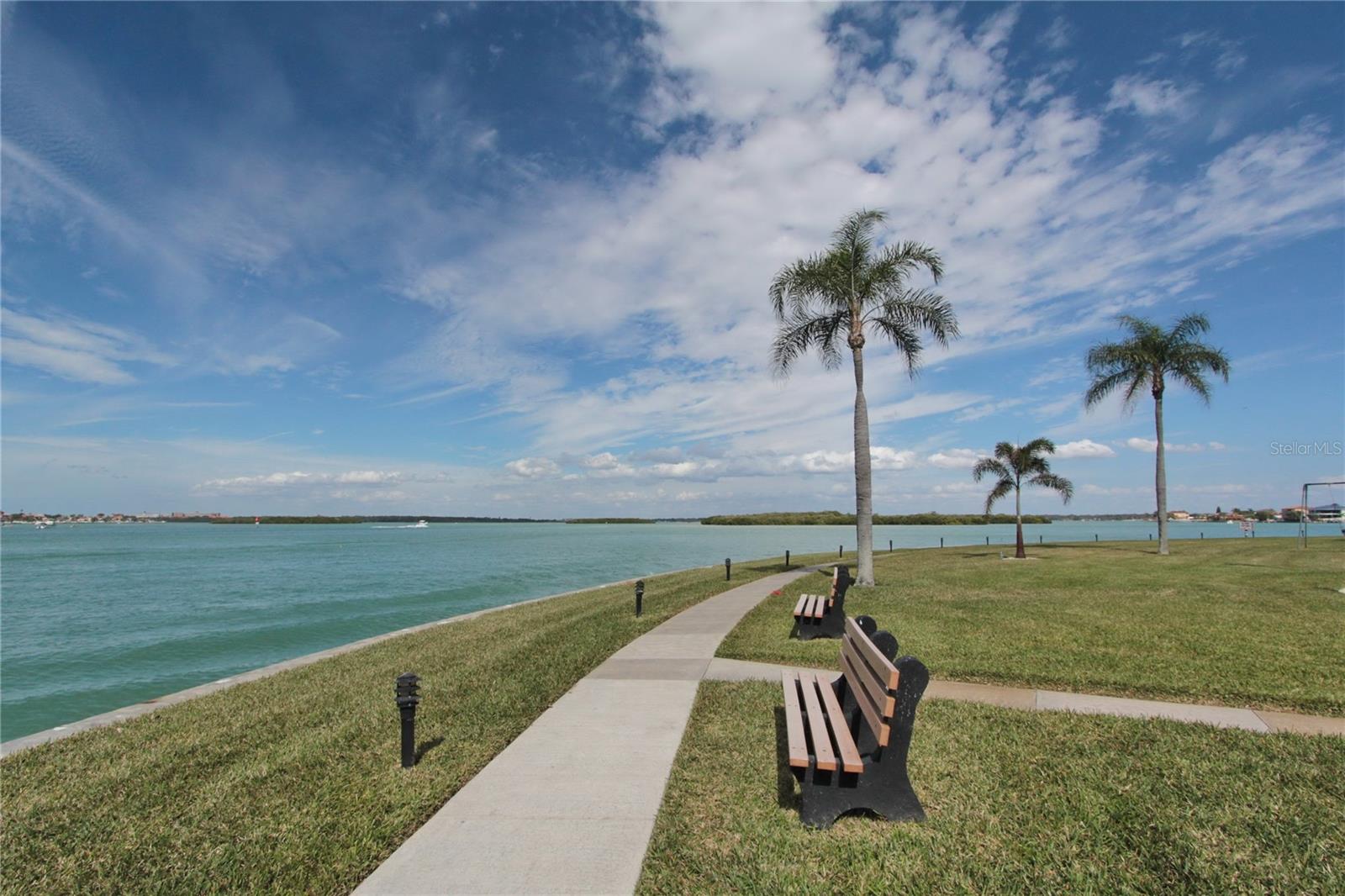 1 KEY CAPRI #104E, TREASURE ISLAND, FL, 33706