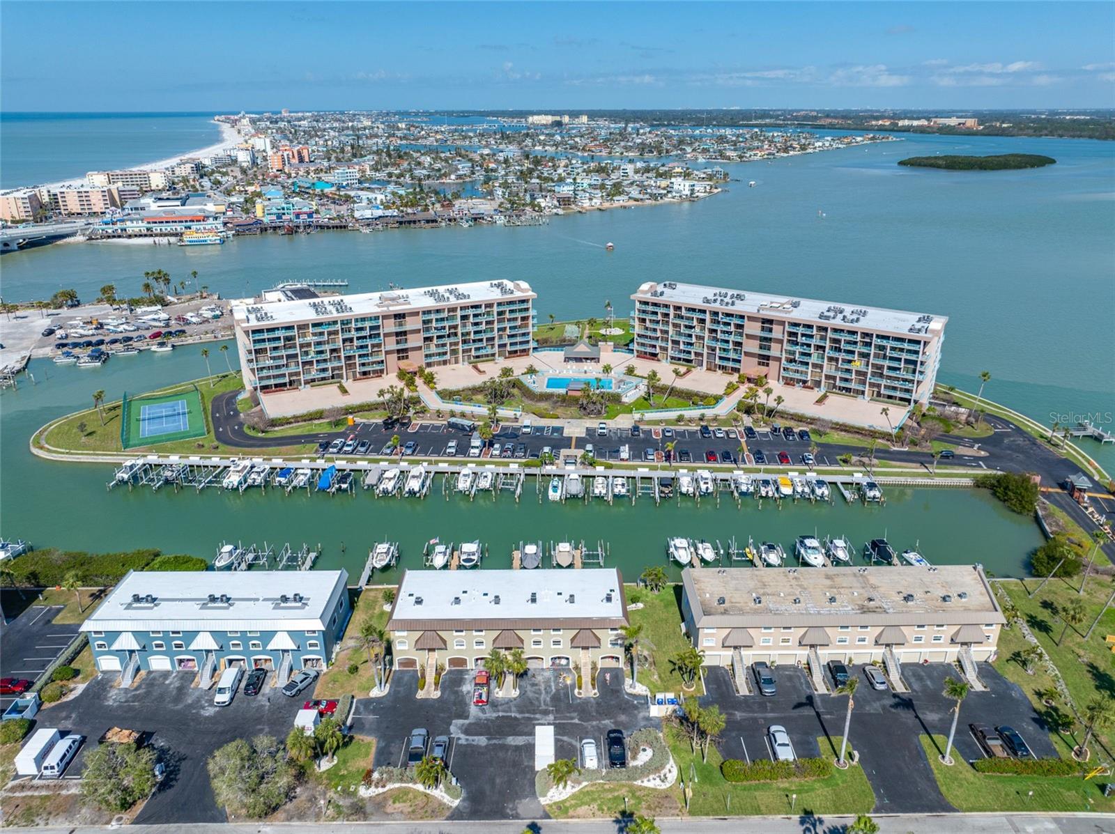 1 KEY CAPRI #104E, TREASURE ISLAND, FL, 33706