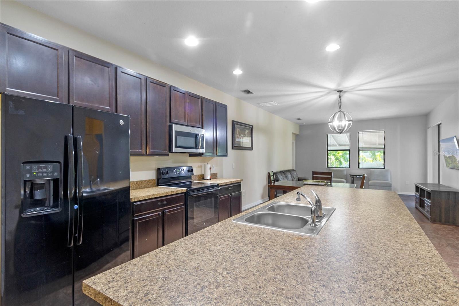 9342 OGLETHORPE DR, GROVELAND, FL, 34736