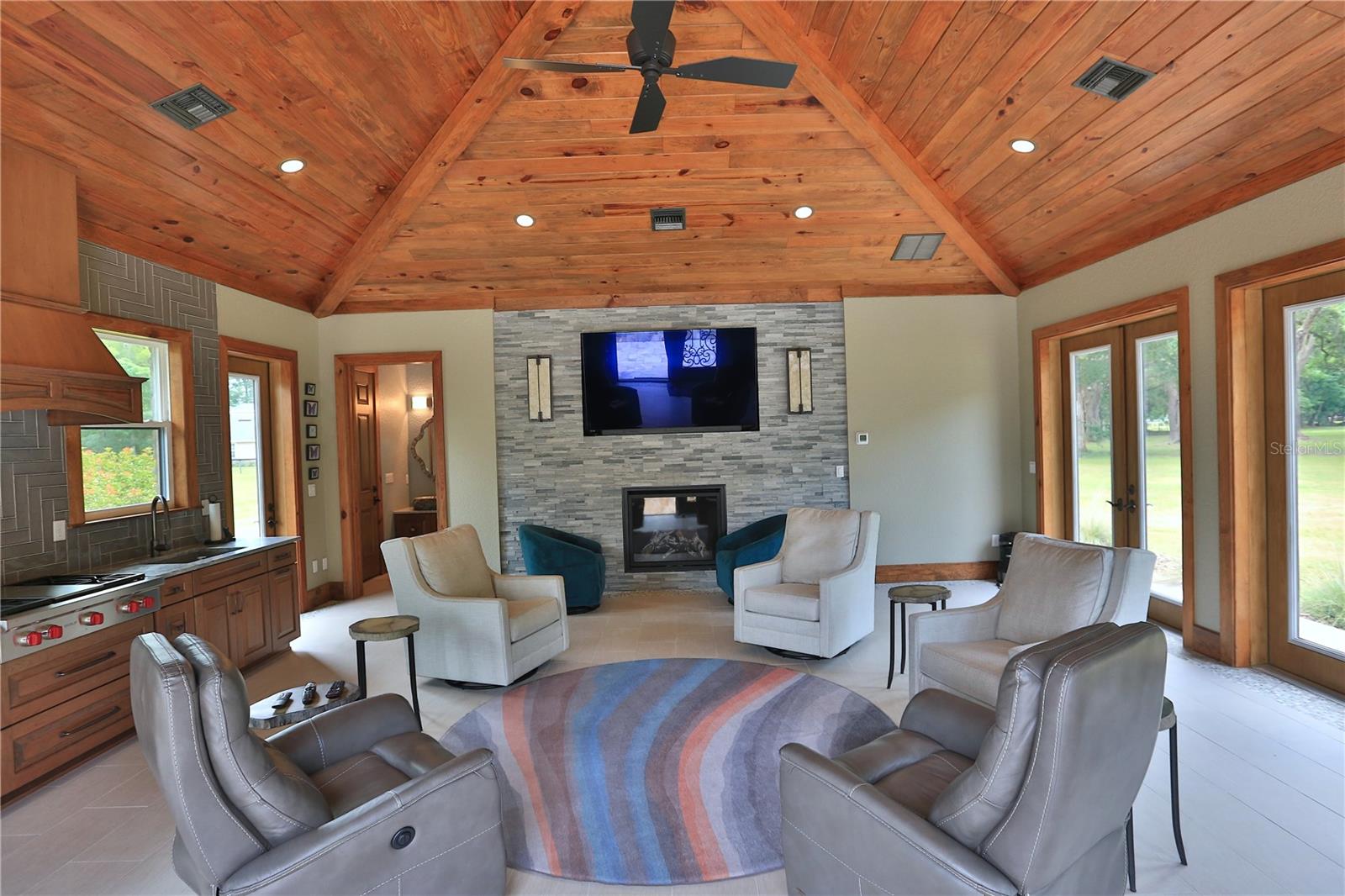 OM679092 Property Photo