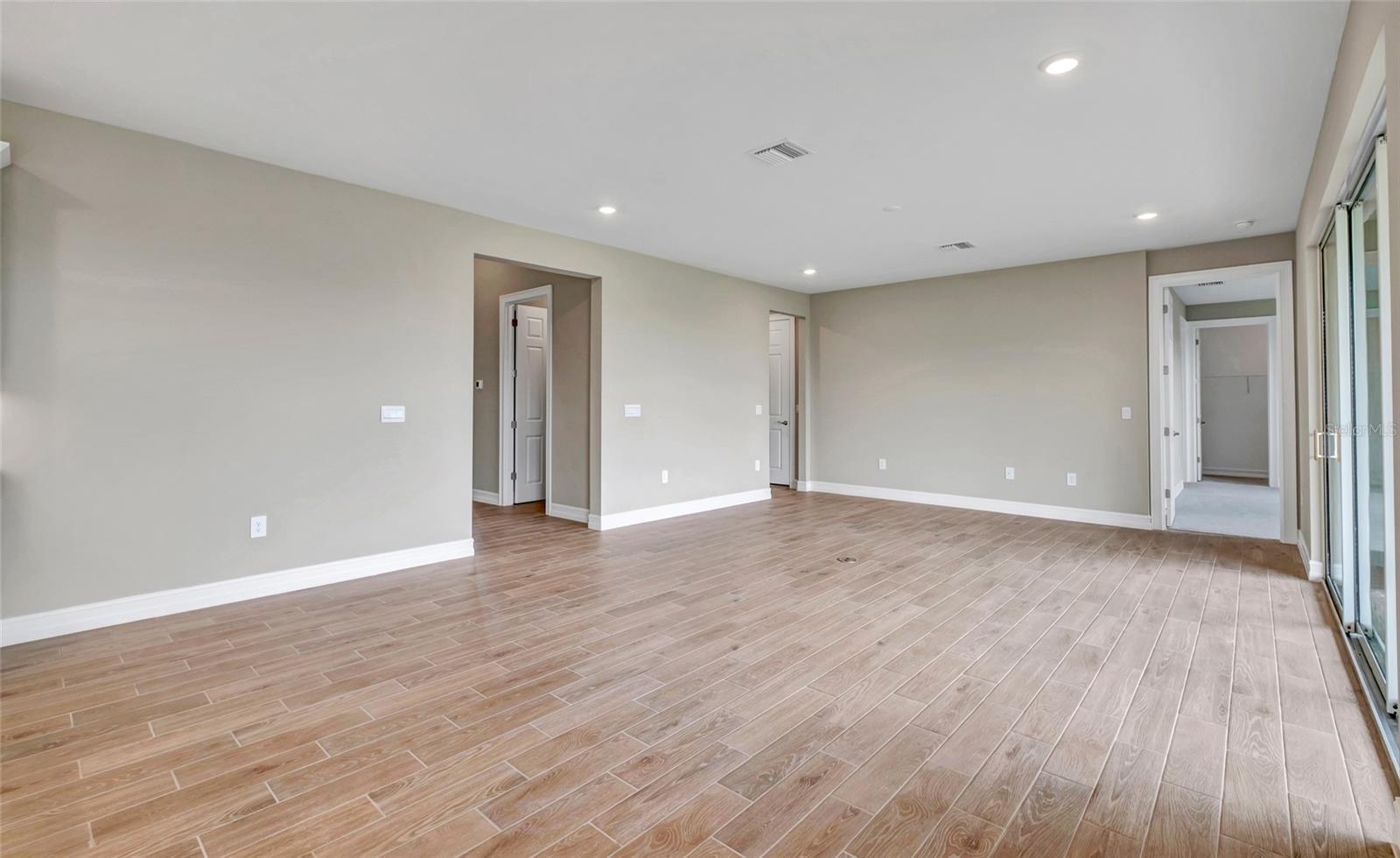 15512 GREENWOOD AVE, PORT CHARLOTTE, FL, 33981