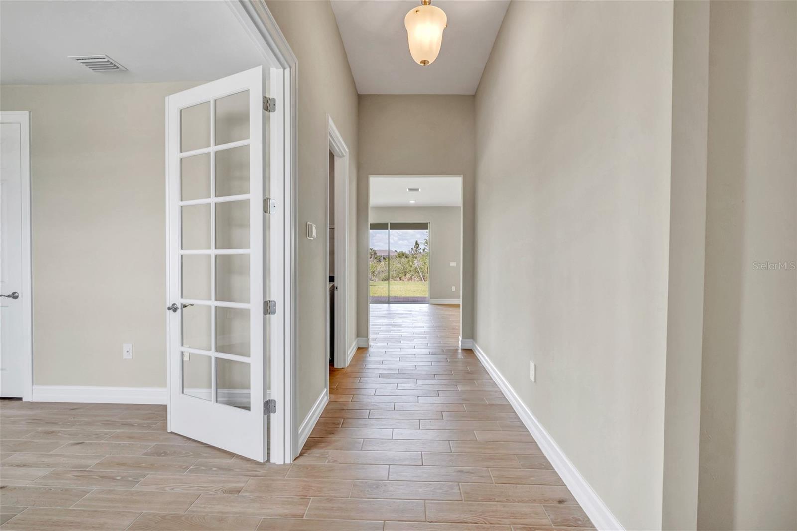 15512 GREENWOOD AVE, PORT CHARLOTTE, FL, 33981