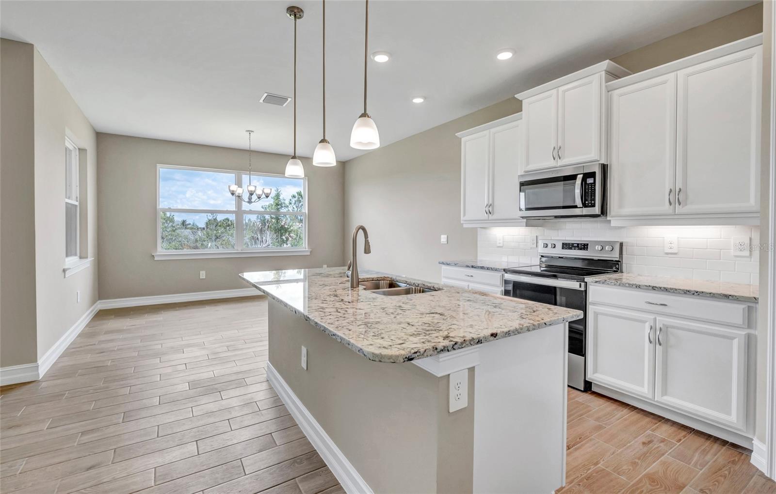 15512 GREENWOOD AVE, PORT CHARLOTTE, FL, 33981