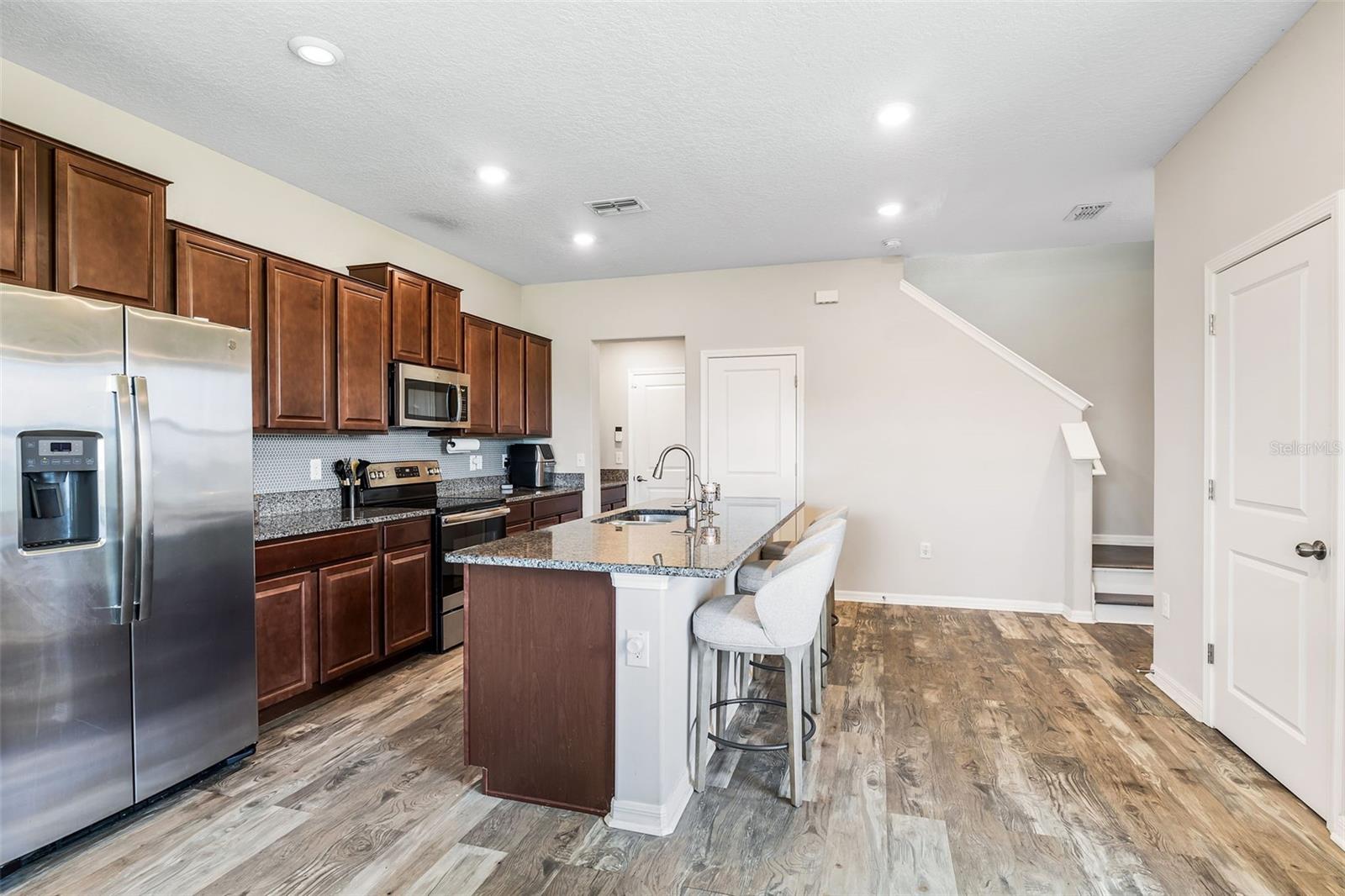 31807 BLUE PASSING LOOP, WESLEY CHAPEL, FL, 33545