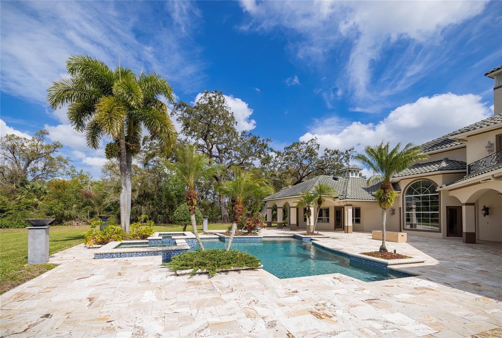 550 E EAST LAKE RD N, TARPON SPRINGS, FL, 34688