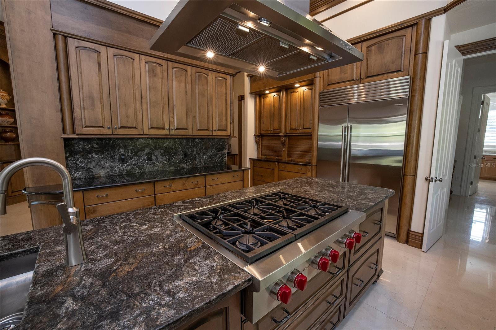 550 E EAST LAKE RD N, TARPON SPRINGS, FL, 34688