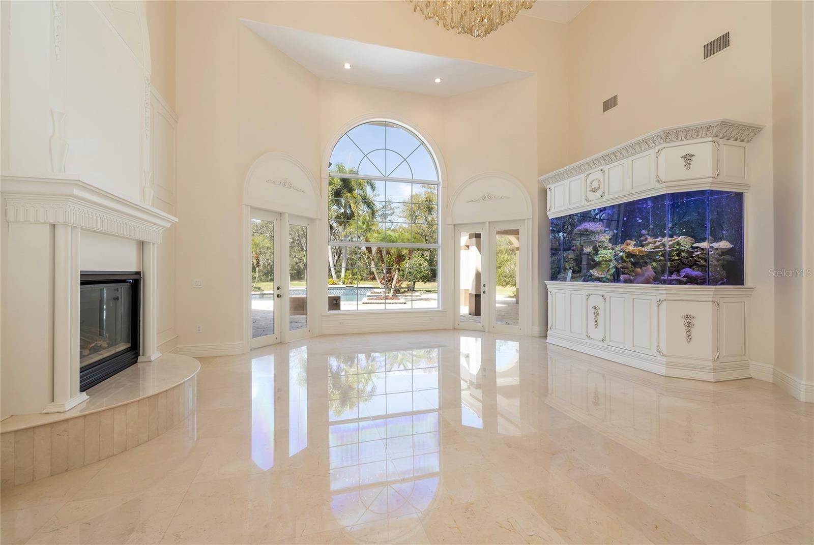 550 E EAST LAKE RD N, TARPON SPRINGS, FL, 34688