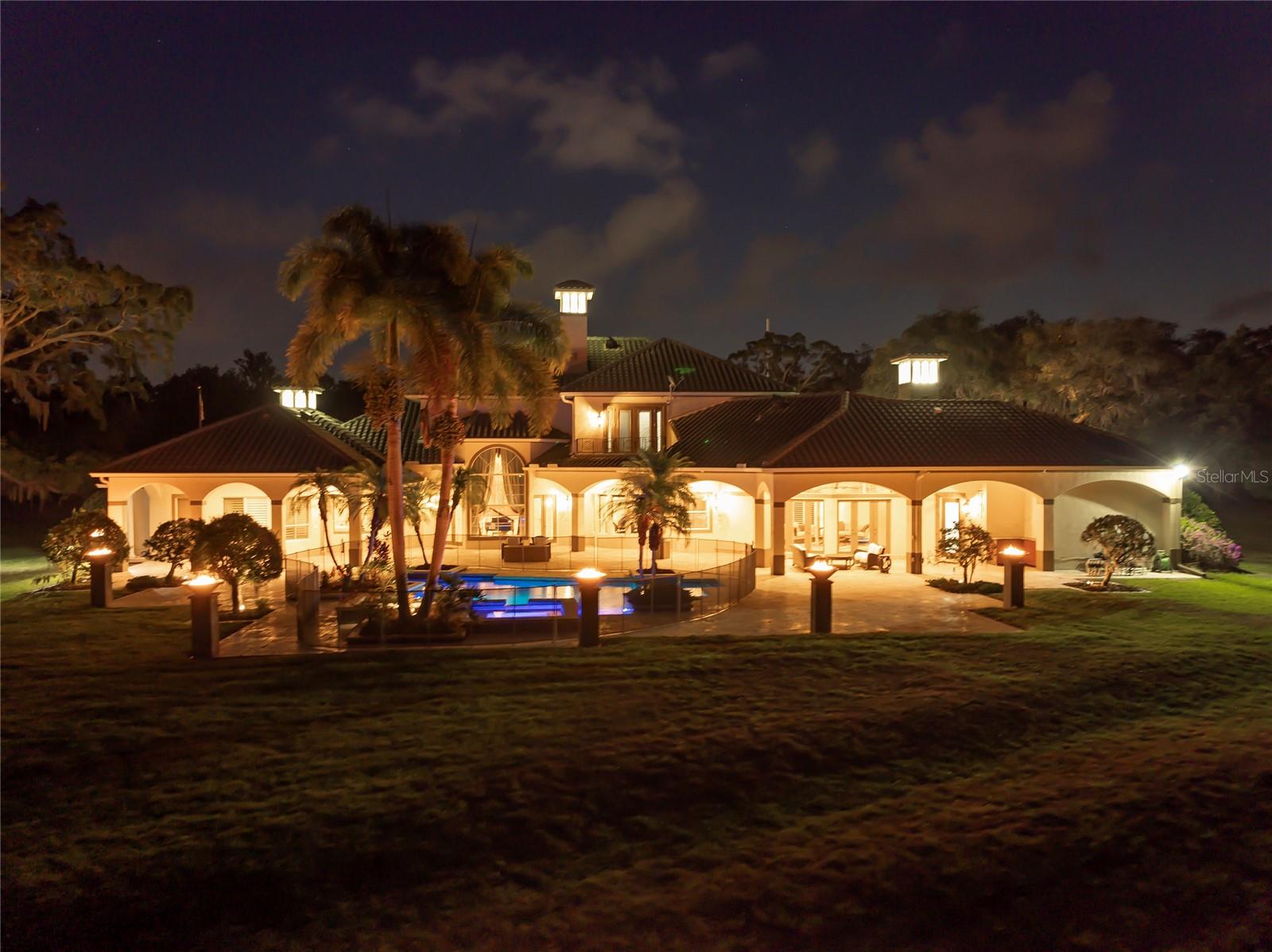 550 E EAST LAKE RD N, TARPON SPRINGS, FL, 34688